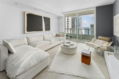 Departamento 1 dormitorios en venta en Miami