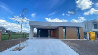 Casa 3 dormitorios en venta en Pilar del Este, Pilar