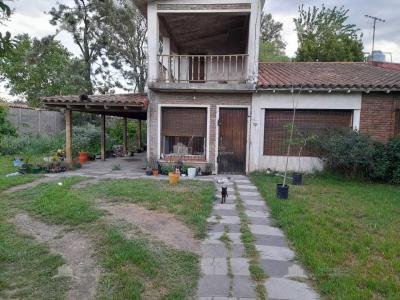 Casa 4 dormitorios en venta en Jose C Paz