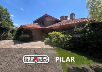 Casa 3 dormitorios en alquiler en Highland Park CC, Pilar