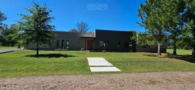 Casa 3 dormitorios en venta en Comarcas de Lujan, Lujan