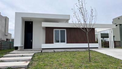 Casa 3 dormitorios en venta en Puertos, Escobar