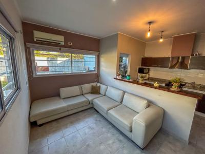 Departamento 2 dormitorios en venta en Jose Melchor Romero, La Plata