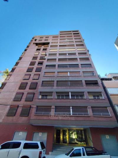 Departamento 3 dormitorios en venta en Neuquen Capital, Neuquen