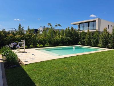 Casa 3 dormitorios en alquiler en Nordelta, Tigre
