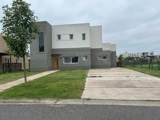 Casa 3 dormitorios en venta en El Canton, Escobar