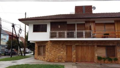 Casa 3 dormitorios en alquiler en Wilde, Avellaneda