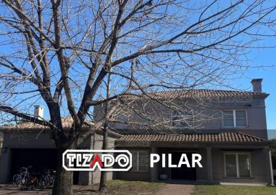 Casa 4 dormitorios en venta en Pilar Golf, Pilar
