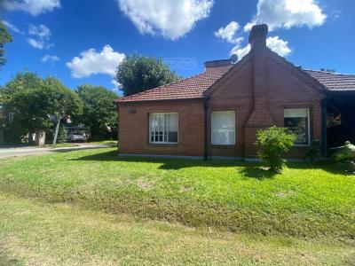 Casa 3 dormitorios en venta en Francisco Álvarez, Moreno