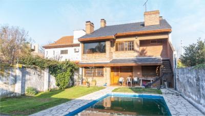 Casa 4 dormitorios en venta en Martinez, San Isidro