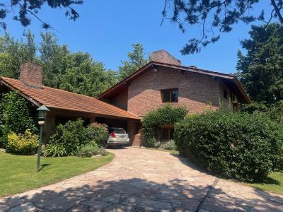 Casa 4 dormitorios en venta en Highland Park CC, Pilar