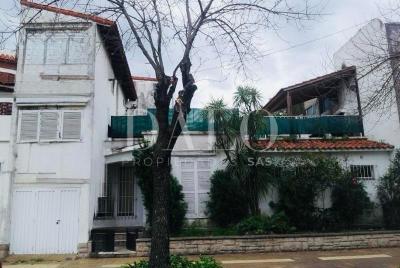 Casa 4 dormitorios en venta en Villa Devoto, Ciudad de Buenos Aires