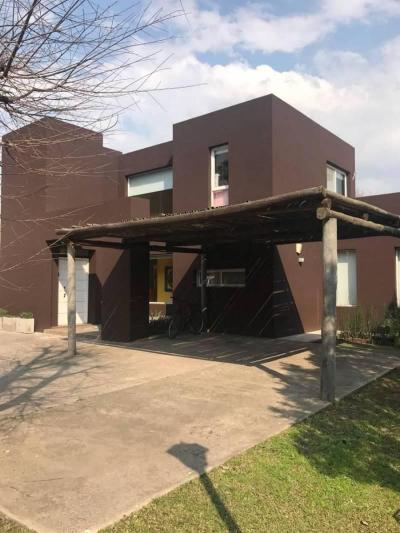Casa 3 dormitorios en alquiler en Los Pilares, Pilar