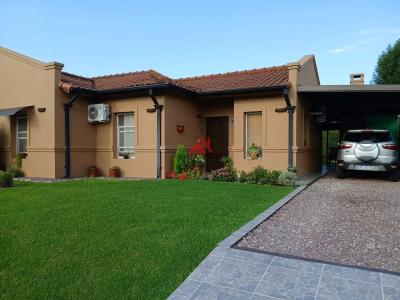 Casa 3 dormitorios en venta en La Candela, Pilar