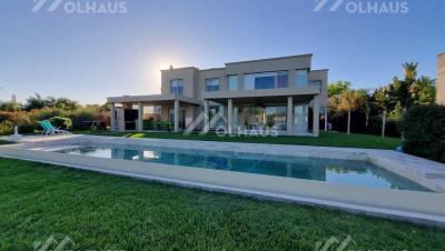 Casa 5 dormitorios en alquiler en Villanueva, Tigre