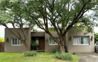 Casa 4 dormitorios en venta en General Pacheco, Tigre
