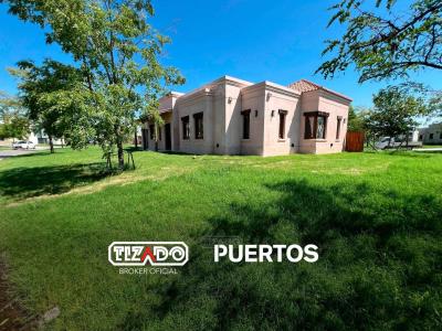 Casa 4 dormitorios en venta en El Canton, Escobar