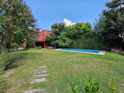 Casa 5 dormitorios en venta en Don Torcuato, Tigre