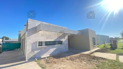 Casa en venta en Pilar del Este, Pilar