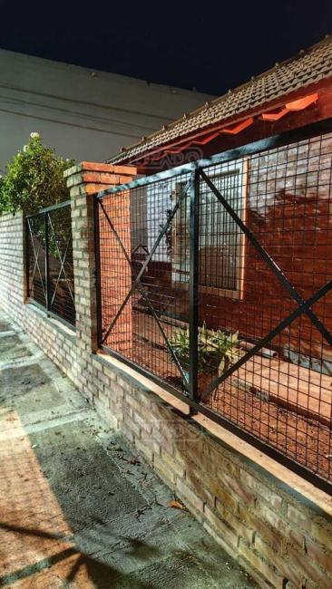 Casa 2 dormitorios en alquiler en Neuquen Capital, Neuquen