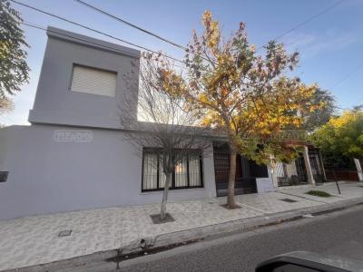 Casa 3 dormitorios en venta en Neuquen Capital, Neuquen