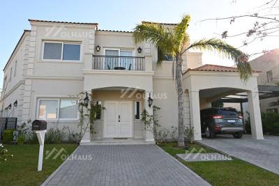 Casa 5 dormitorios en venta en Ayres Plaza, Pilar