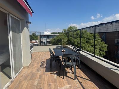 Departamento 3 dormitorios en venta en San Isidro