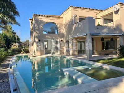 Casa 5 dormitorios en alquiler en Nordelta, Tigre