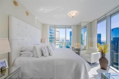 Departamento 2 dormitorios en venta en Miami