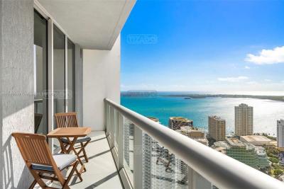 Departamento 2 dormitorios en venta en Miami
