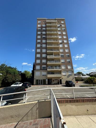 Departamento 2 dormitorios en venta en Pilar Centro, Pilar