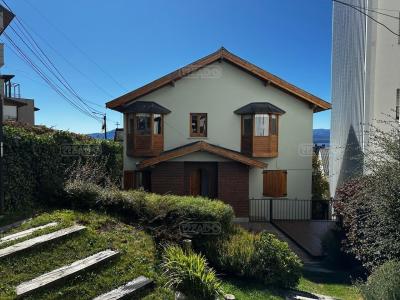 Casa 4 dormitorios en venta en Belgrano, Bariloche