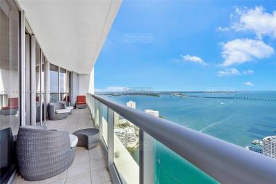 Departamento 2 dormitorios en venta en Miami
