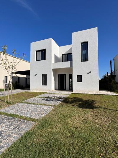 Casa 3 dormitorios en venta en Nordelta, Tigre