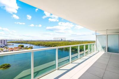 Departamento 3 dormitorios en venta en Sunny Isles, Miami