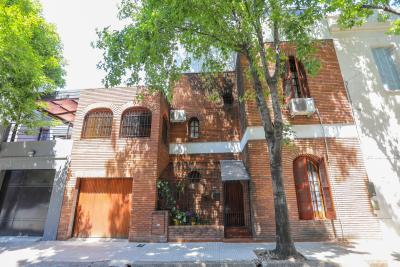 Casa 3 dormitorios en venta en Flores, Ciudad de Buenos Aires