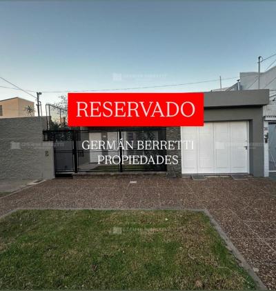 Casa 3 dormitorios en venta en Lanus Este, Lanus