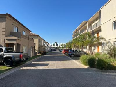 Casa 3 dormitorios en alquiler en Saravi Village, Pilar