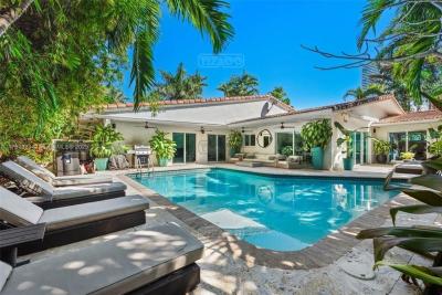 Casa 4 dormitorios en venta en Miami