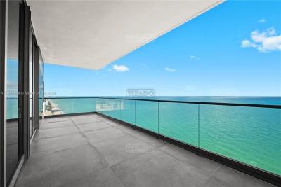 Departamento 4 dormitorios en venta en Hallandale, Miami