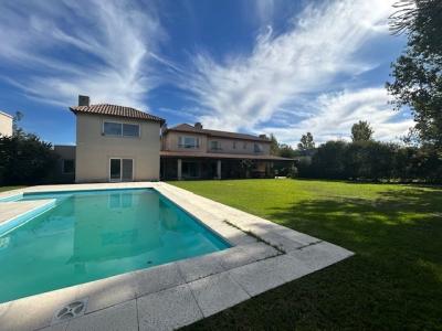 Casa 5 dormitorios en venta en Santa Barbara, Tigre