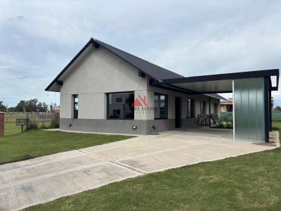 Casa 2 dormitorios en venta en Derqui, Pilar