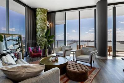 Departamento 4 dormitorios en venta en Miami