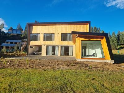 Casa 4 dormitorios en venta en Chapelco Golf, San Martin de los Andes