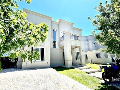 Casa 4 dormitorios en venta en Nordelta, Tigre