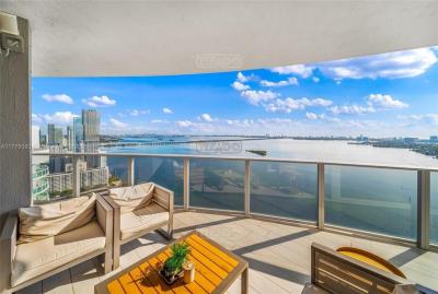 Departamento 3 dormitorios en venta en Miami