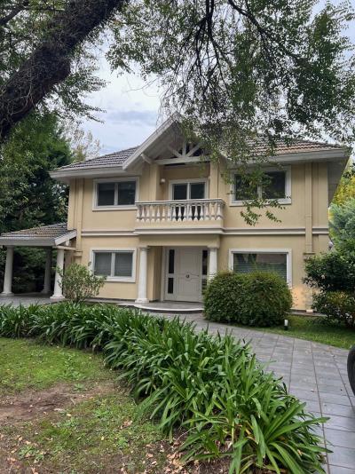 Casa 3 dormitorios en venta en Highland Park CC, Pilar