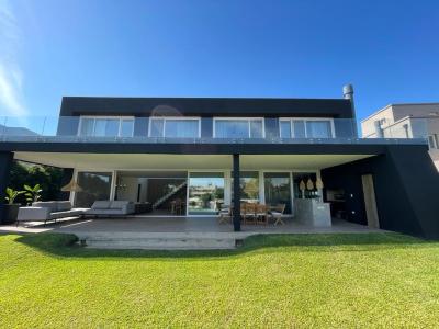 Casa 3 dormitorios en alquiler en Nordelta, Tigre