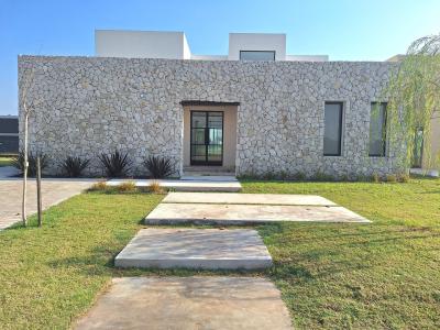 Casa 4 dormitorios en venta en Villanueva, Tigre