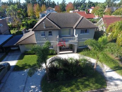 Casa 4 dormitorios en venta en Haras La Caballeriza, Pilar